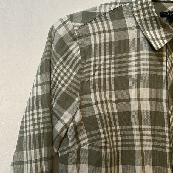 TALBOTS WOMENS BUTTOM UP SHIRT DARK GREEN LUMBERJACK LONG SLEEVES SIZE M - Picture 7 of 13